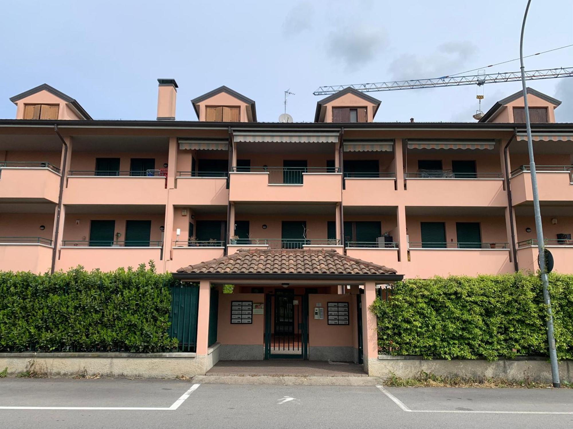 Ferienwohnung Bilocale A Lainate Lainhouse Exterior foto